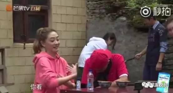 八卦吃瓜搞笑视频,揭秘搞笑视频背后的八卦风云