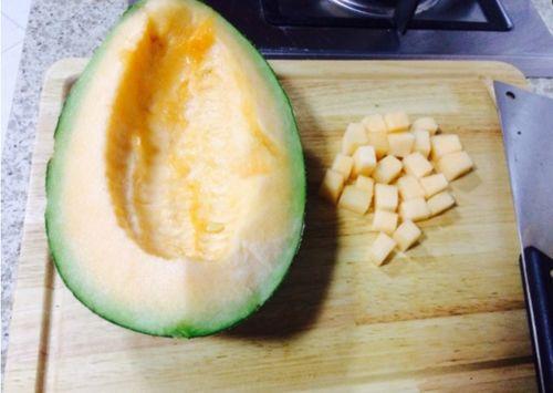 老罗吃哈密瓜视频,一场味蕾的旅行